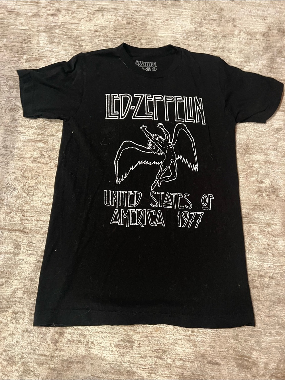 Led Zeppelin Women's Short Sleeve Graphic Tee in Black